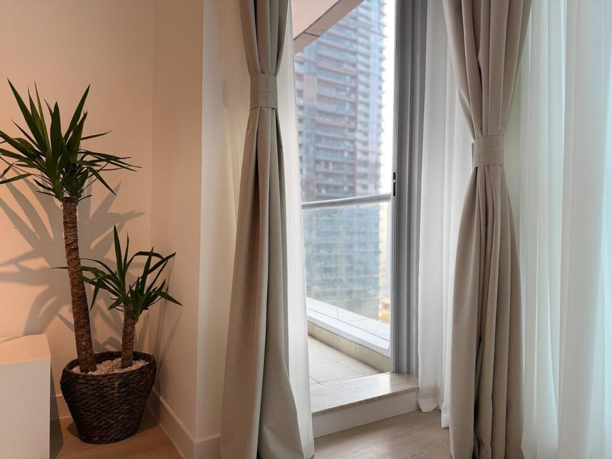 Cozy And Modern Two Bedroom In Marina Dubai
